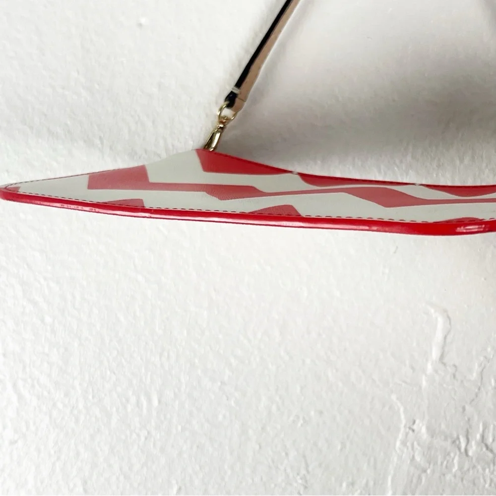 KATE SPADE South of the Border Lolly Red White Chevron Pattern Wristlet Boho